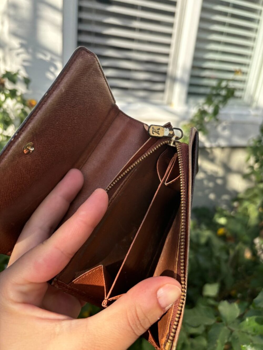 Louis Vuitton Monogram Porte Monnaie Billets Tresor Bifold Wallet - Picture 9 of 11
